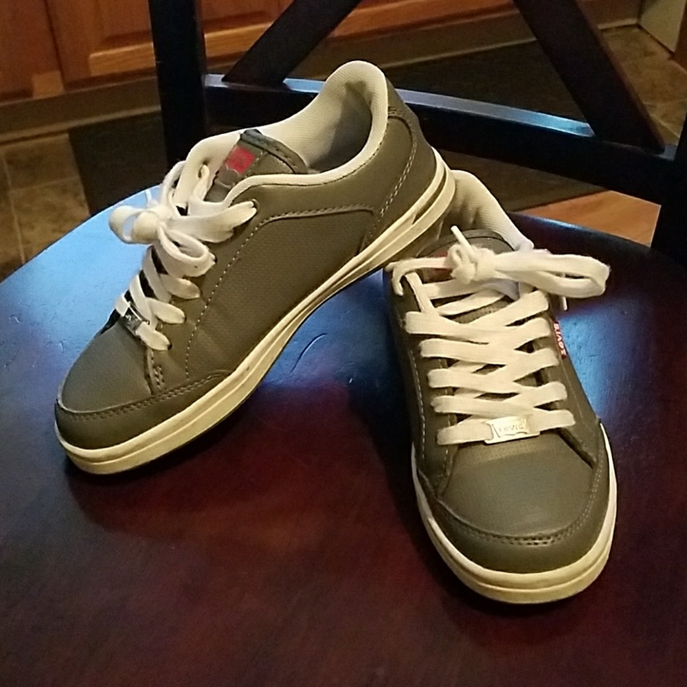 Kids shoes
